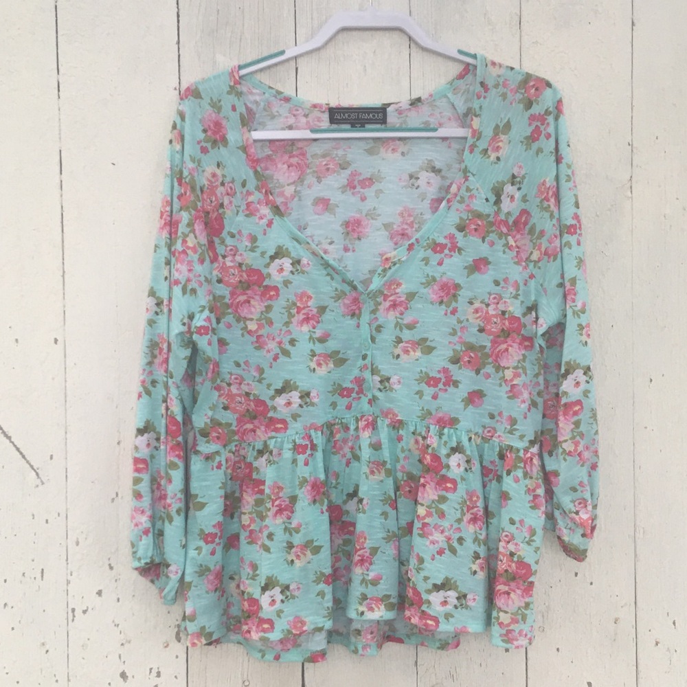 Almost Famous xxl ls floral top. NWOT
